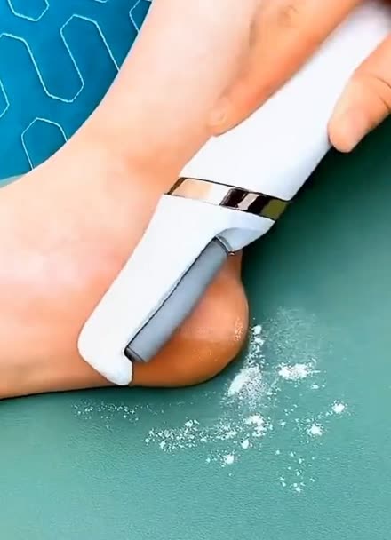 送給父母的貼心禮物 電動磨腳器，輕松告別腳部老繭困擾